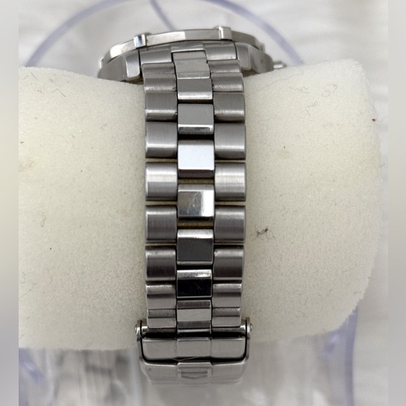 TAG HEUER Professional 2000 Quartz 29mm Blue Dial Ladies Watch - Picture 8 of 10